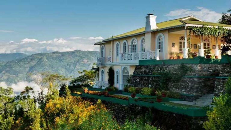 Top 10 Tea Estate Resorts in Darjeeling - Honeymoon Bug